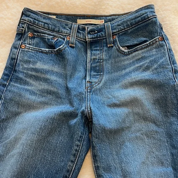 Levi’s wedgie jeans - Picture 2 of 5